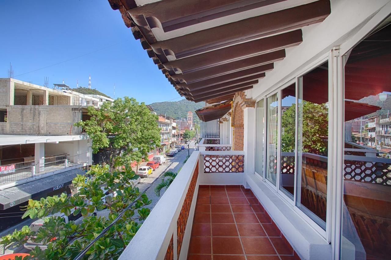 La Iguana Vallarta Lgbt Adults Only - Romantic Zone - Party Clubbing Street 푸에르토 발라타 외부 사진