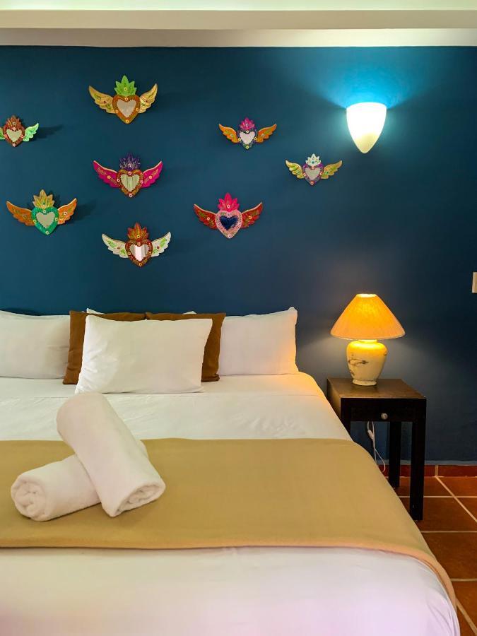 La Iguana Vallarta Lgbt Adults Only - Romantic Zone - Party Clubbing Street 푸에르토 발라타 외부 사진