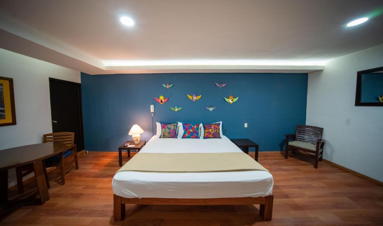La Iguana Vallarta Lgbt Adults Only - Romantic Zone - Party Clubbing Street 푸에르토 발라타 외부 사진