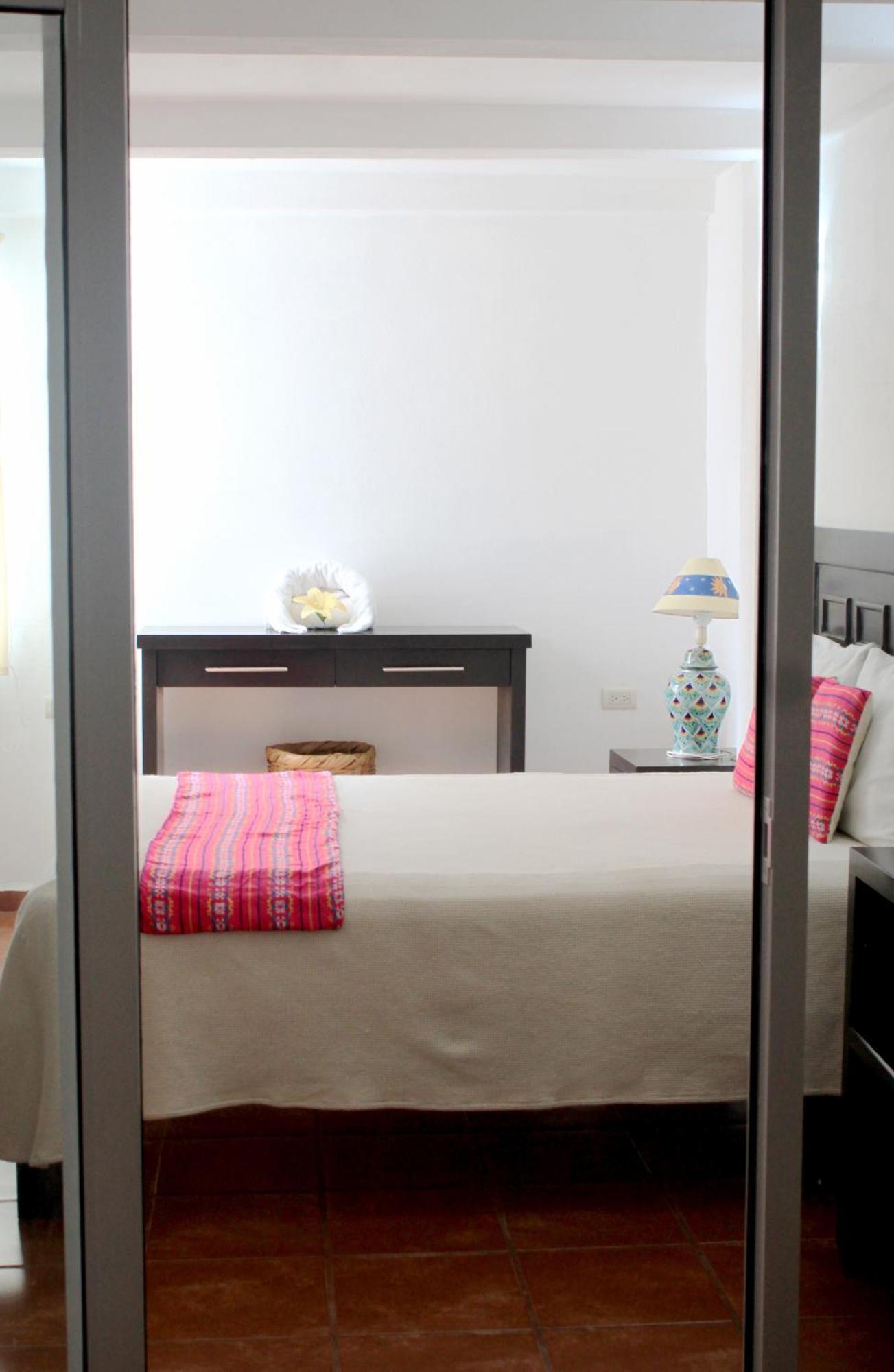 La Iguana Vallarta Lgbt Adults Only - Romantic Zone - Party Clubbing Street 푸에르토 발라타 객실 사진