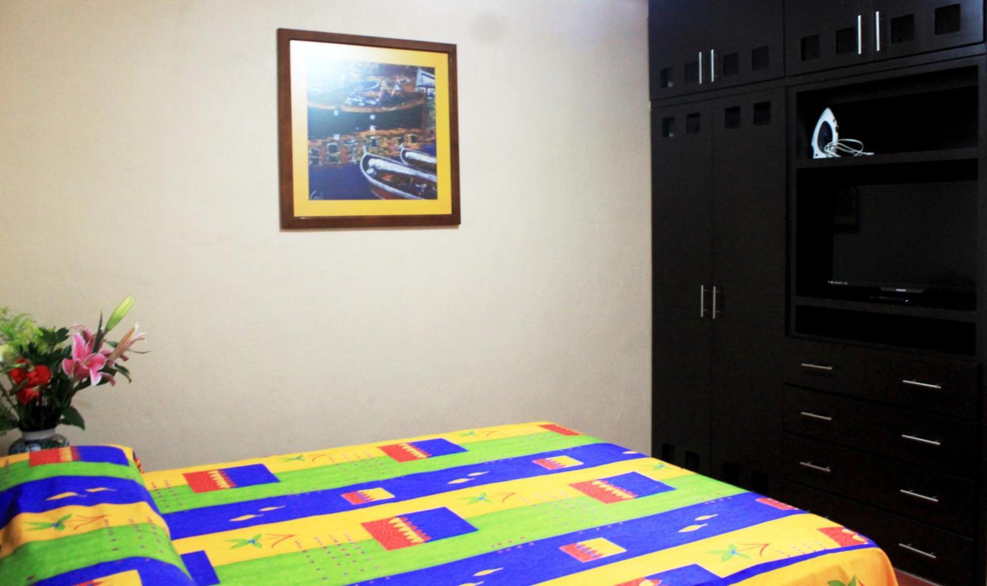 La Iguana Vallarta Lgbt Adults Only - Romantic Zone - Party Clubbing Street 푸에르토 발라타 객실 사진