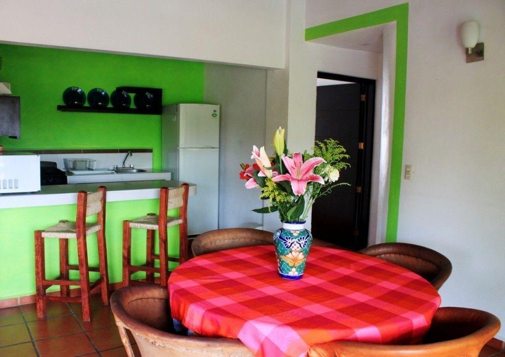 La Iguana Vallarta Lgbt Adults Only - Romantic Zone - Party Clubbing Street 푸에르토 발라타 외부 사진